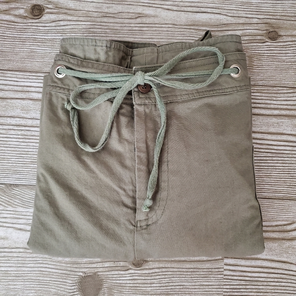 Veranesi capri, hike, roll tab, cargo, zip trousers with laced draw string waist